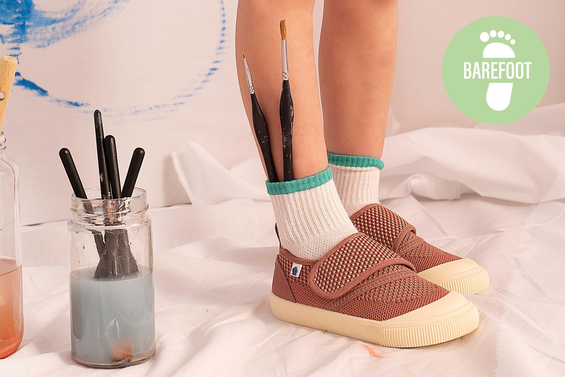 Zapatillas tiras ajustables infantil GIOCO Camelot - Barefoot